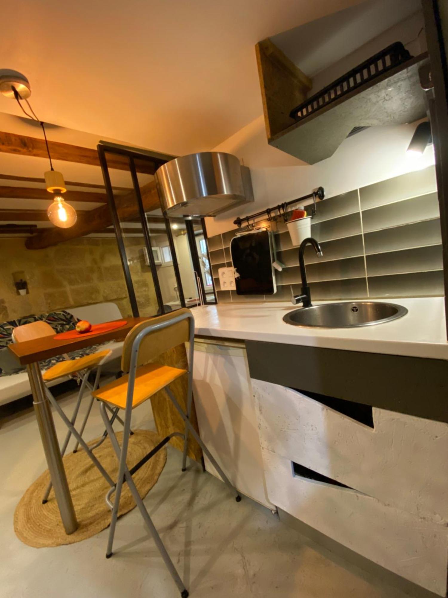 Charmant Studio Ecusson Centre Historique Apartment Montpellier Luaran gambar